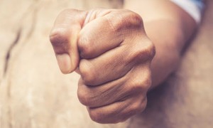 Nóng giận trong đời sống gia đình và xã hội