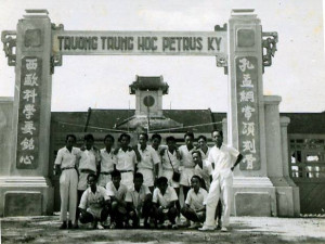 Hình ảnh của những ngôi trường nổi tiếng nhất Sài Gòn xưa: Pétrus Trương Vĩnh Ký
