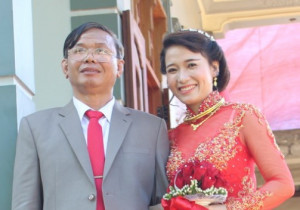 Con yêu ba nhiều