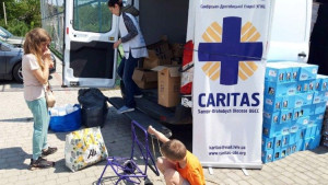 Hai năm chiến tranh, Caritas chuẩn bị kế hoạch viện trợ lâu dài cho Ucraina