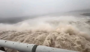 Lũ dữ ở miền Trung và bài học thủy điện xả nước cứu dân được 'trả tiền'