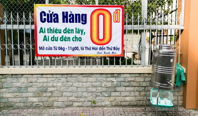 Cửa hàng 0 đồng của những người tử tế giữa lòng Sài Gòn