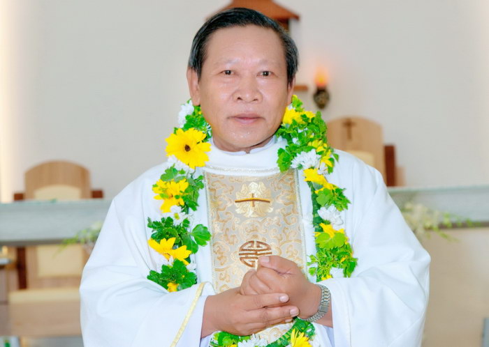Tâm tình “25 Năm Linh mục” nói với cha JB Nguyễn Vinh