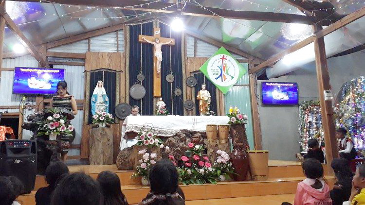 “Bánh chưng có thịt” – tiệc Giáng sinh của 3.300 người nghèo ở 17 ngôi làng Tây nguyên