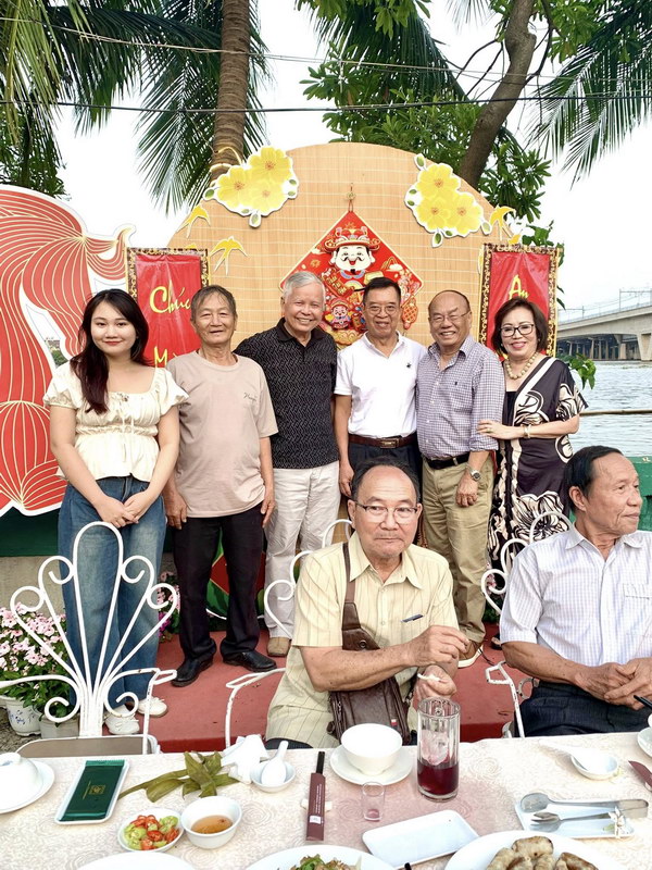 tan nien binh ngo phia nam 11