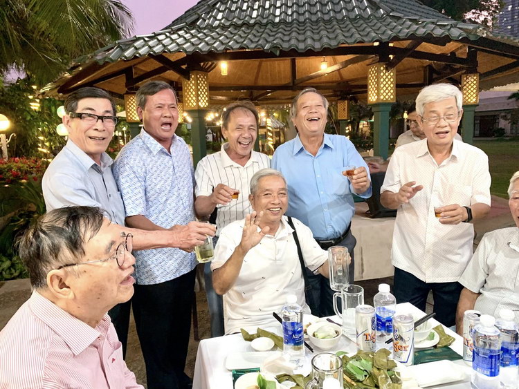 tan nien binh ngo phia nam 15